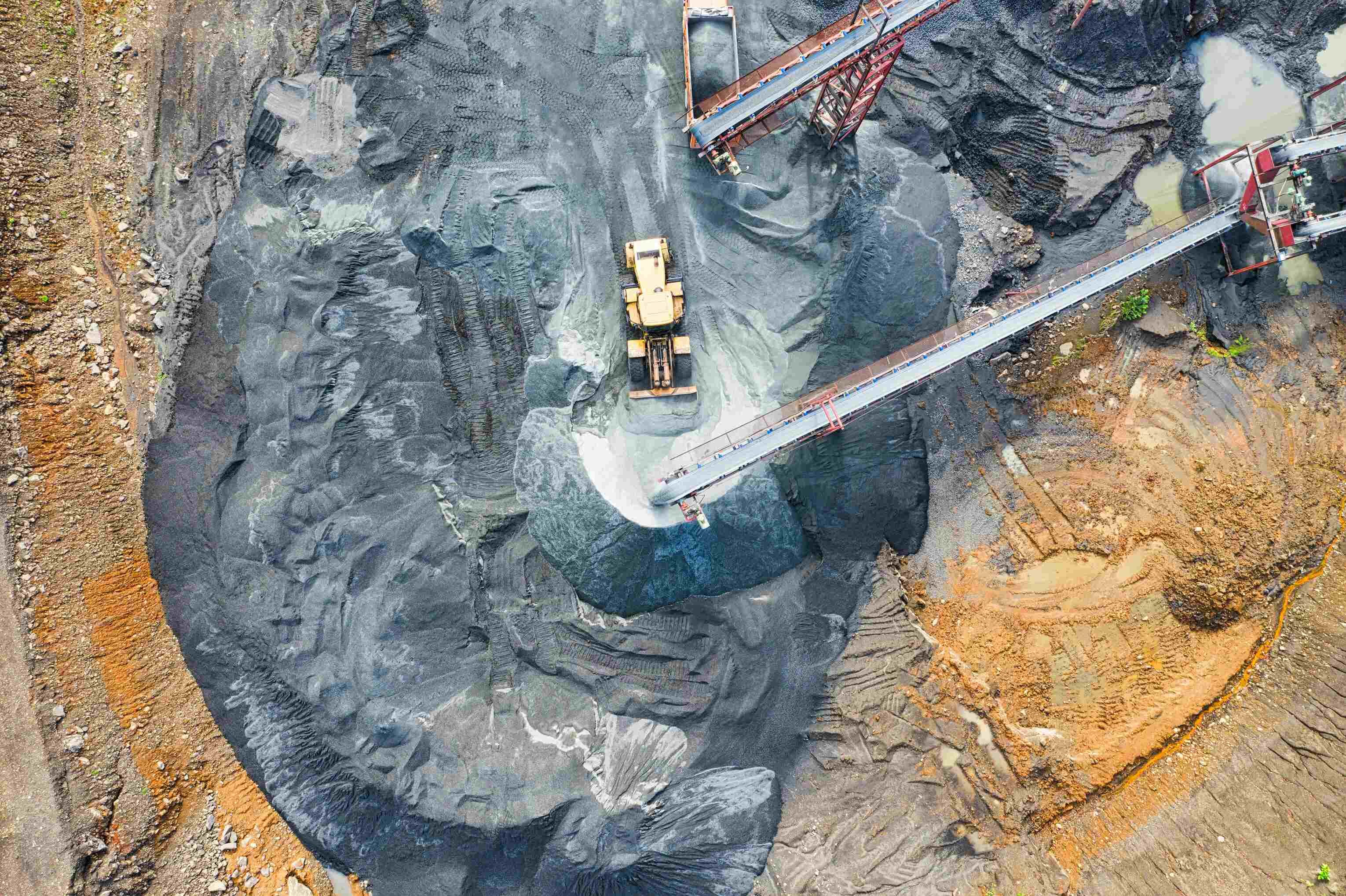 Gold mining operations on industrial scale Gold mining operations on industrial scale
