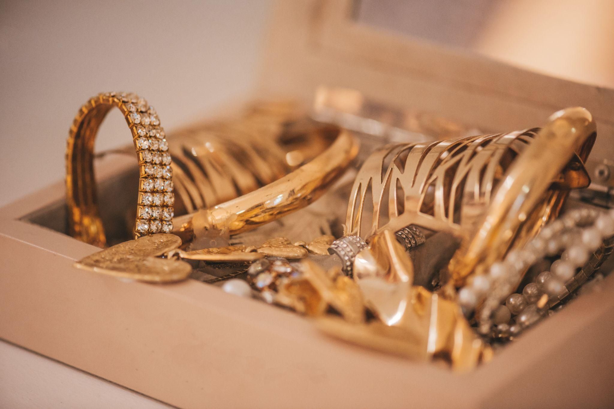 Outfit & Gold Jewellery Styling Ideas for Special Occasions