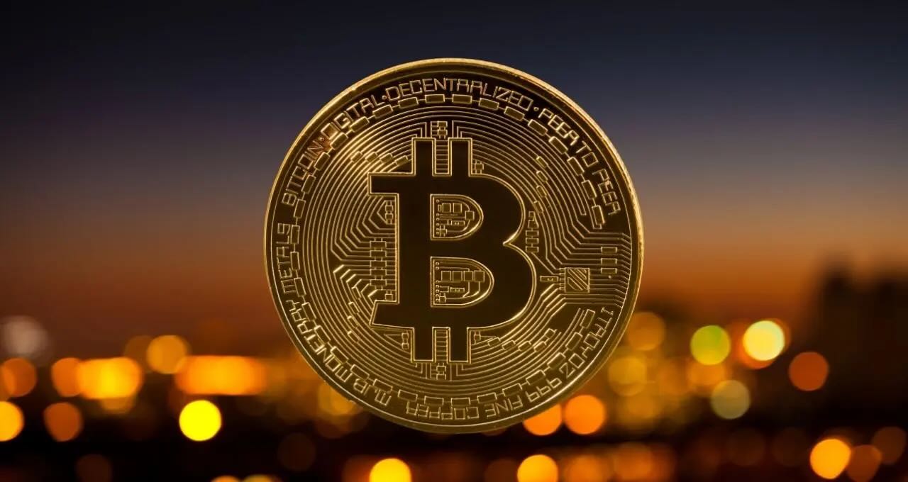 Gold vs. Bitcoin in 2025: Rivals or Reinforcements in Your Portfolio?