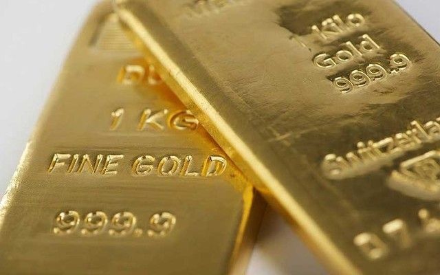 SocGen's Edwards: Buy Gold to Prepare for Massive Rally, Plus Video