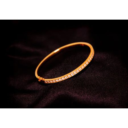 Image of 18k Yellow Gold Bracelet with White Diamonds, (15.6g pure gold, 25 x Diamonds, Total 1.31ct F VS)
